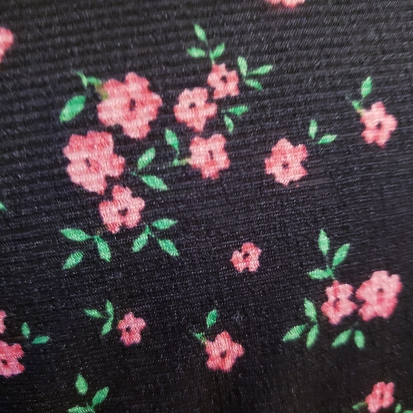 Pepblum NWT Floral Crop Top - M - Picture 6 of 9